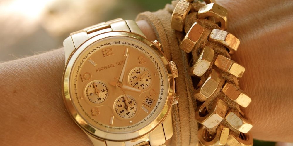 Женские часы: точное время или модный аксессуар?